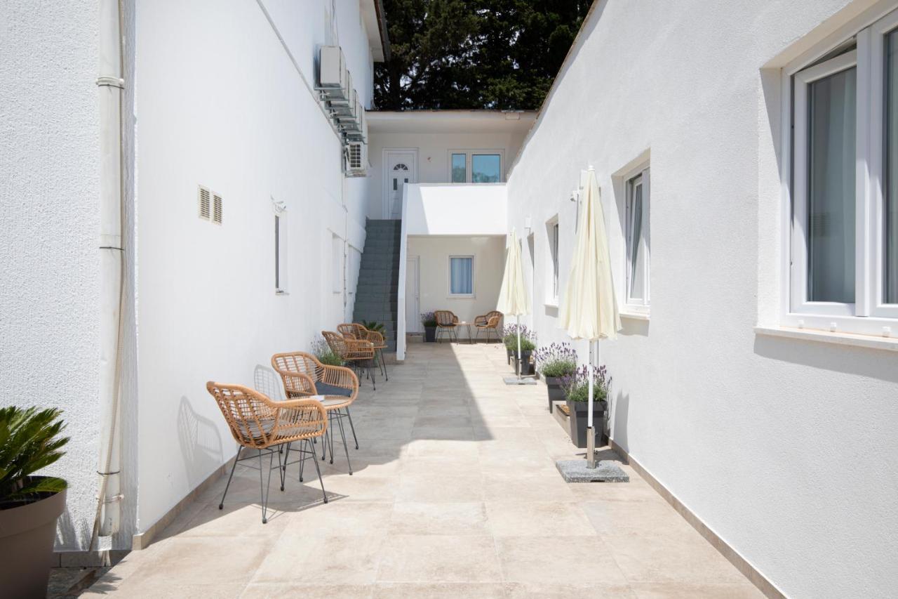 Apartments And Rooms Jakic Medulin Exterior foto